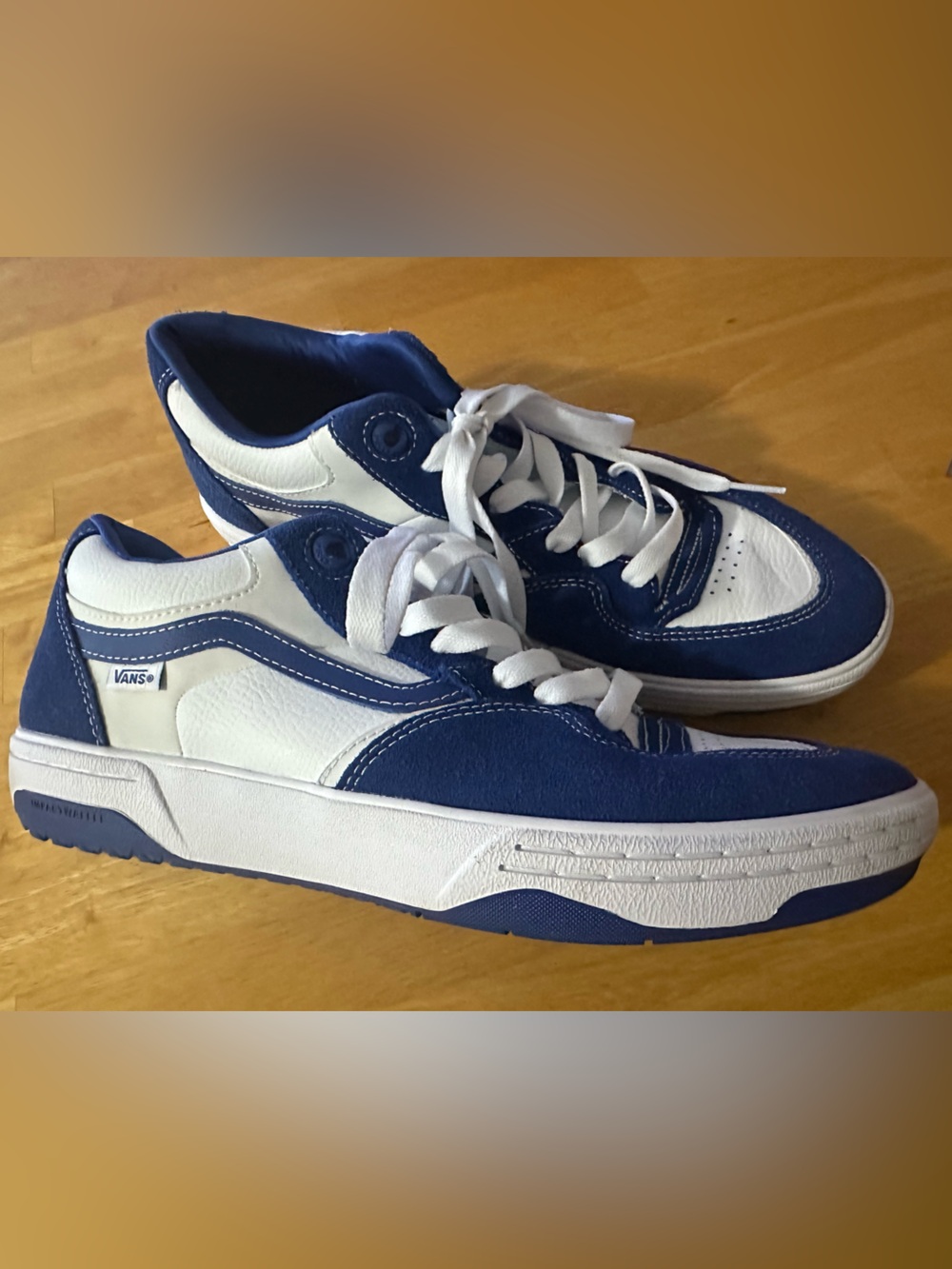 Vans Men's Rowan 2 in True Blue & White Low-Top Skate Shoes. Size 12